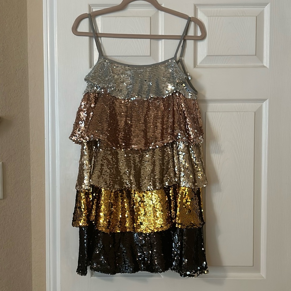 NWT Buddy Love tiered sequin dress